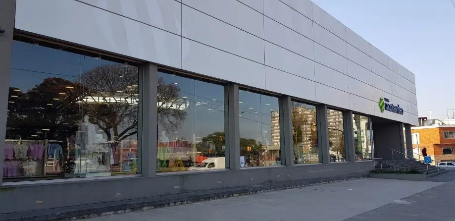 Depósito Logístico de Grandes Tiendas Montevideo