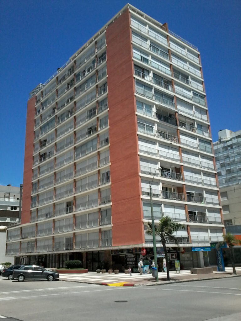 Edificio Kennedy (Punta del Este)