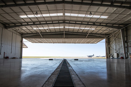 Hangares aeropuerto Laguna del Sauce (Punta del Este)