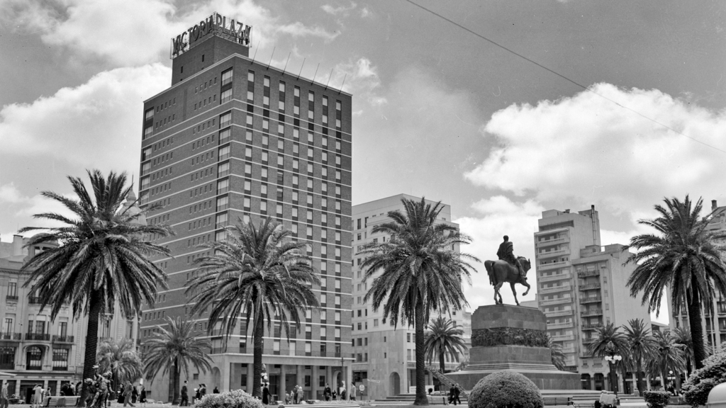 Hotel Victoria Plaza, Torre original